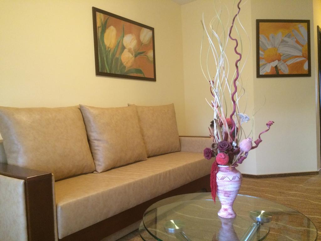 Hotel Astoria อัลบายูเลีย ห้อง รูปภาพ
