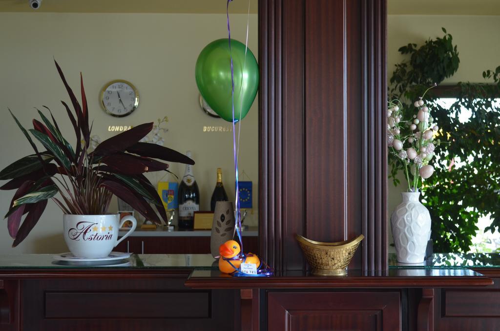 Hotel Astoria อัลบายูเลีย ภายนอก รูปภาพ