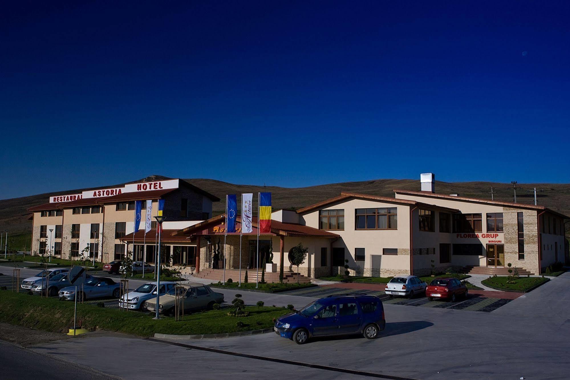 Hotel Astoria อัลบายูเลีย ภายนอก รูปภาพ